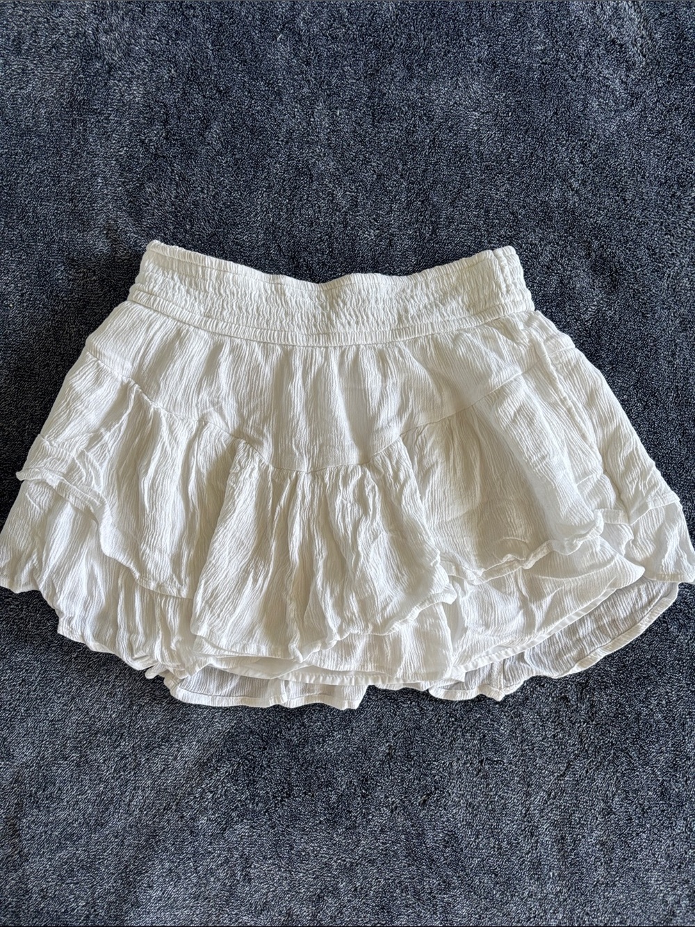 Hollister White Ruffled Tiered Mini Skirt
